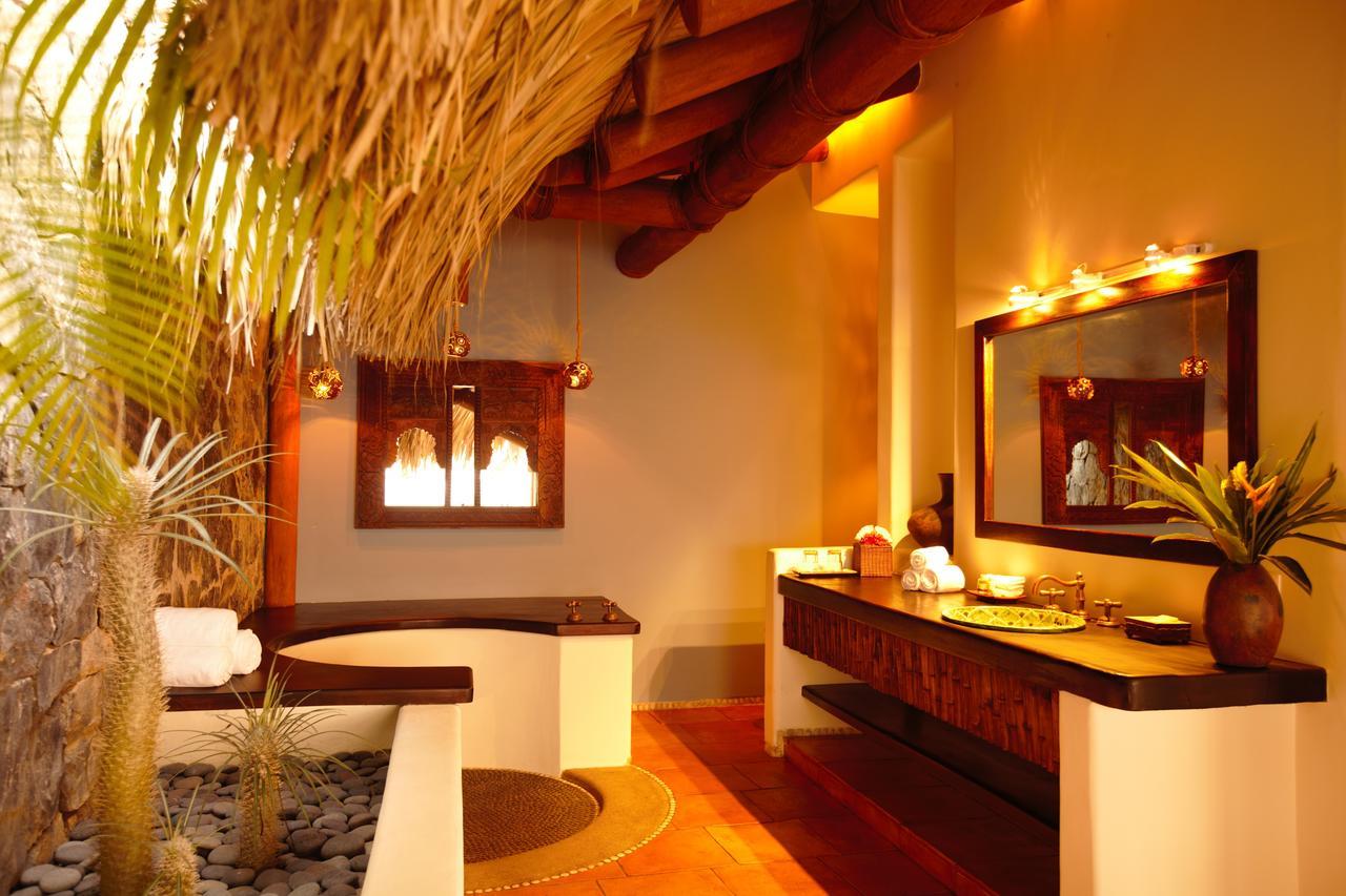 Amuleto Hotel Ixtapa  Exterior foto