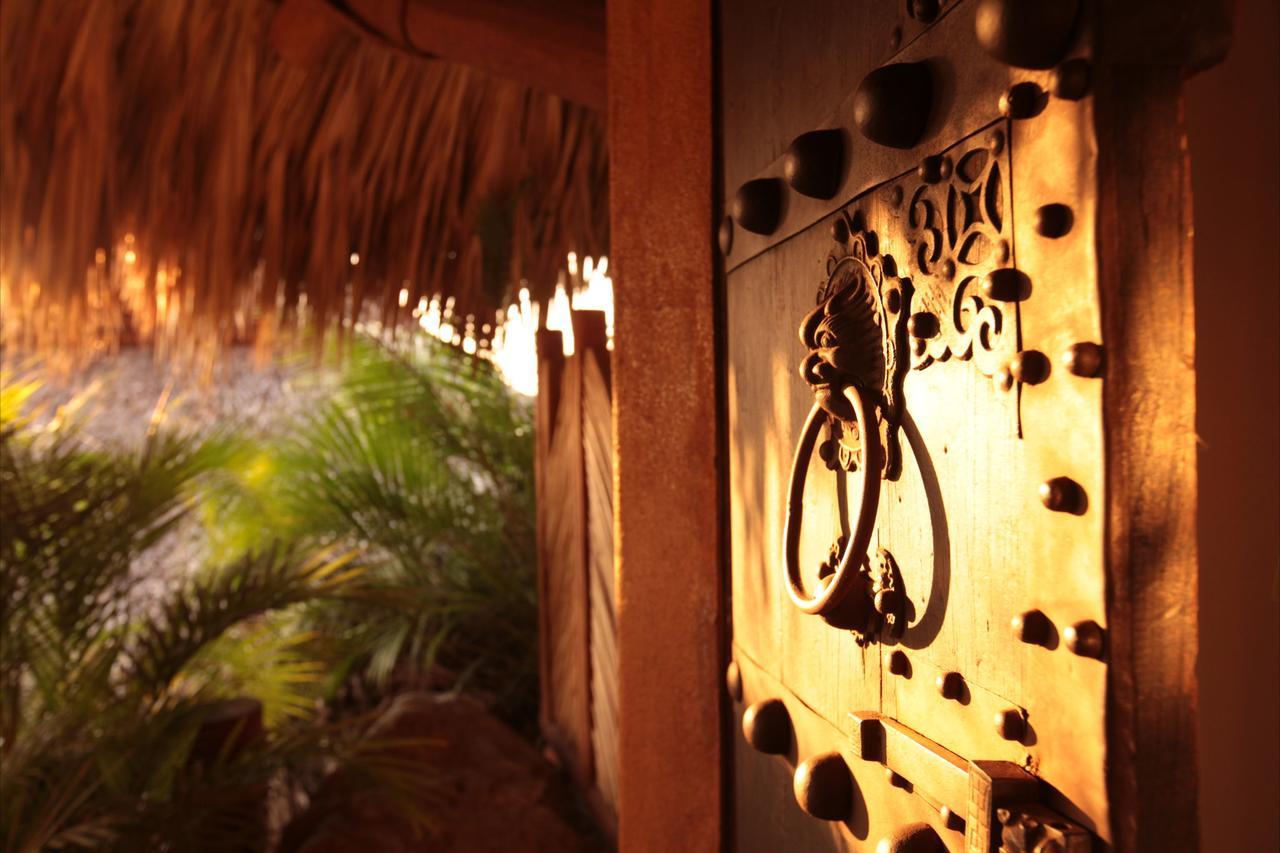 Amuleto Hotel Ixtapa  Exterior foto